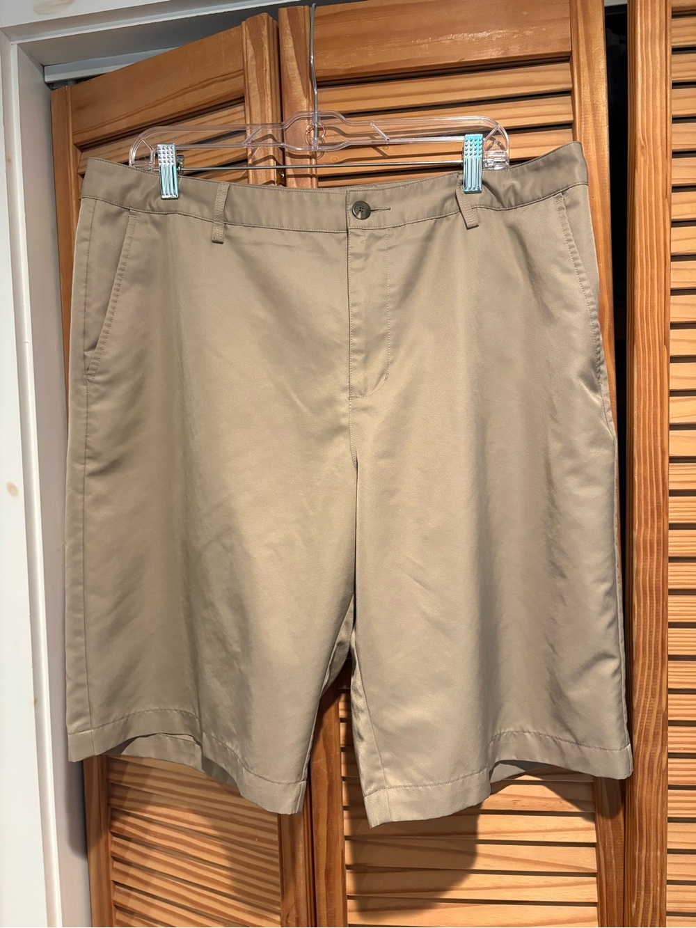 Men's Adidas Climalite Khaki Casual Shorts golf activewear performance size 36